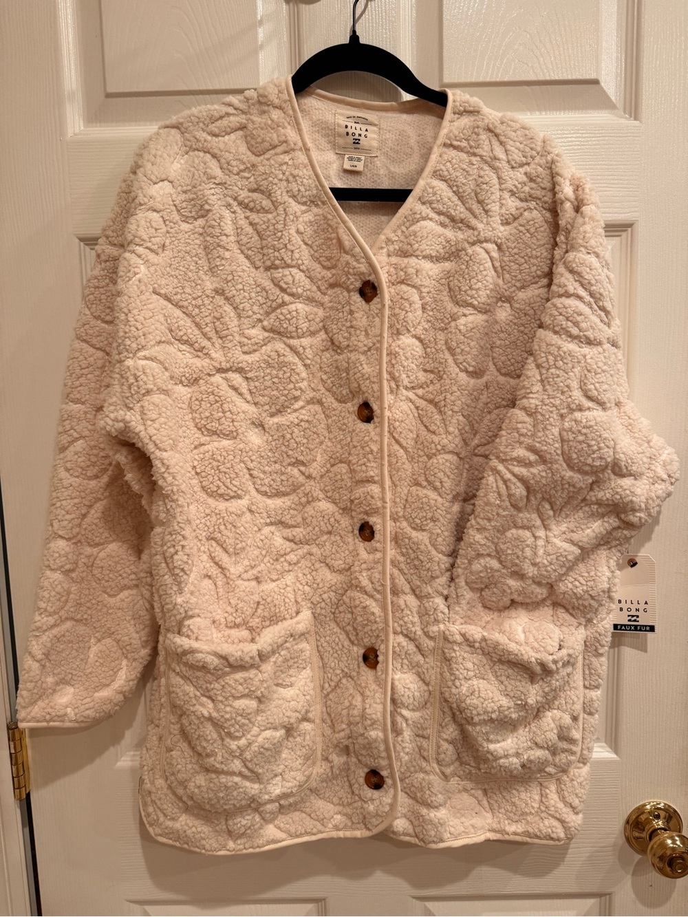 Billabong “Fireside Cozy” Cream Sherpa Fleece Jacket